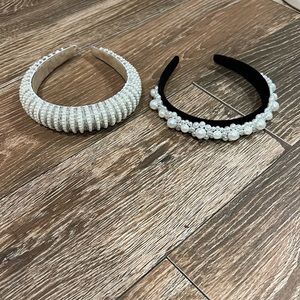 Bundle of two pearl headbands